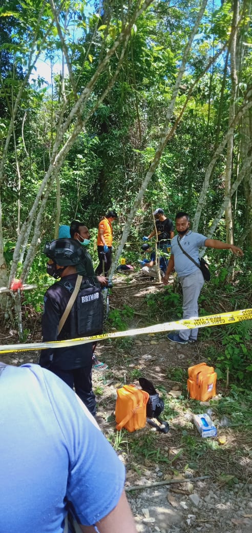 Pekerja Jalan Temukan Mayat Perempuan di Dekat Tempat ...